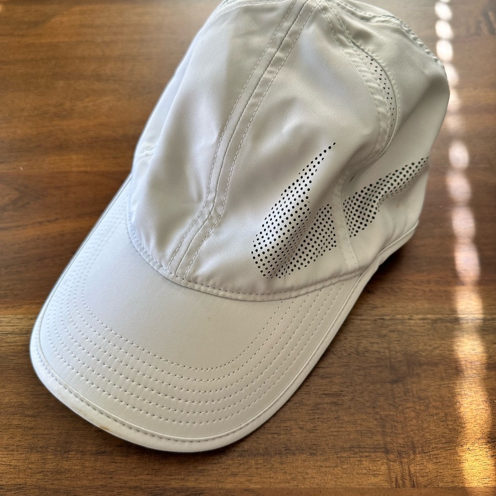 Women’s Nike Dri-Fit Golf Hat